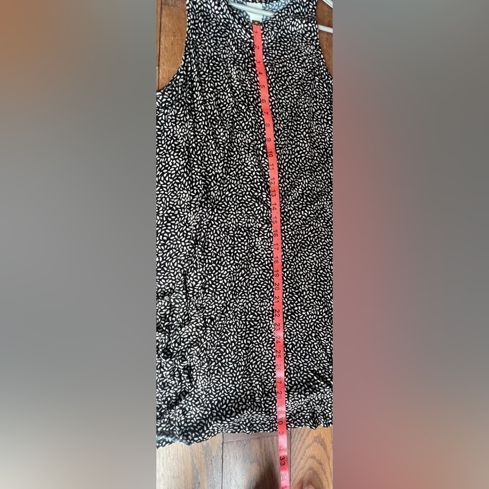 H&M sleeveless black dress with leaves pattern 100% viscose M - Picture 7 of 8